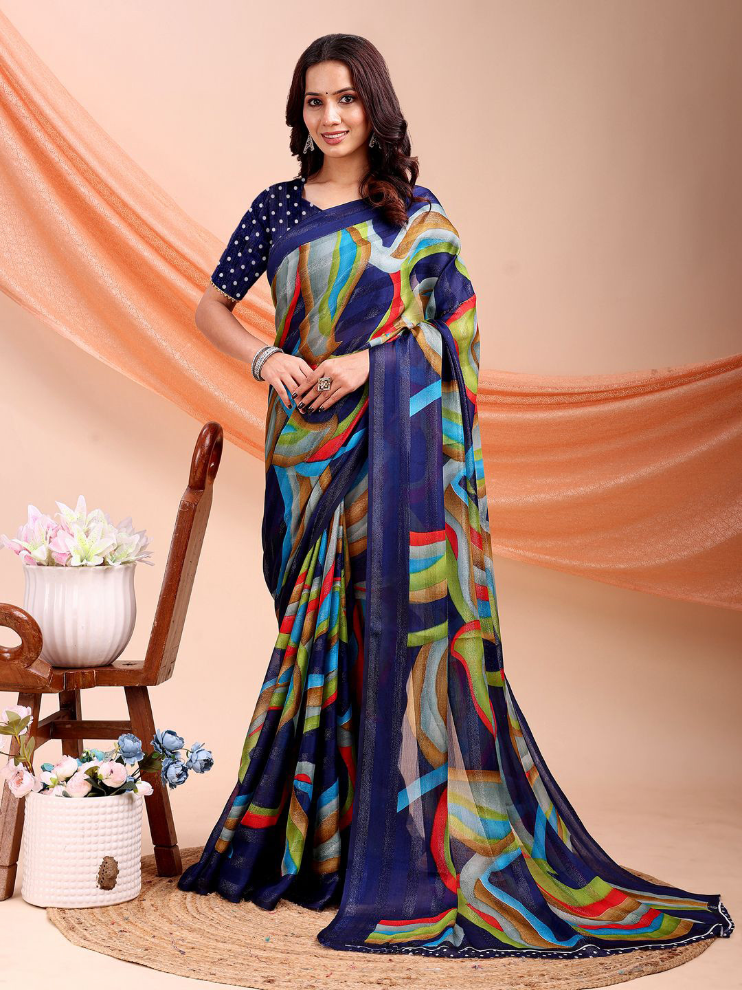 Leelavati Women Abstract Printed Pure Chiffon Saree