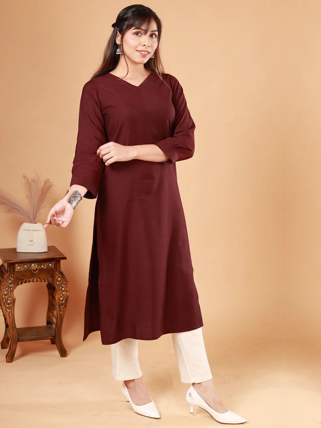 NEED APPARELS Women V-Neck Straight Pure Cotton Kurta with Palazzos