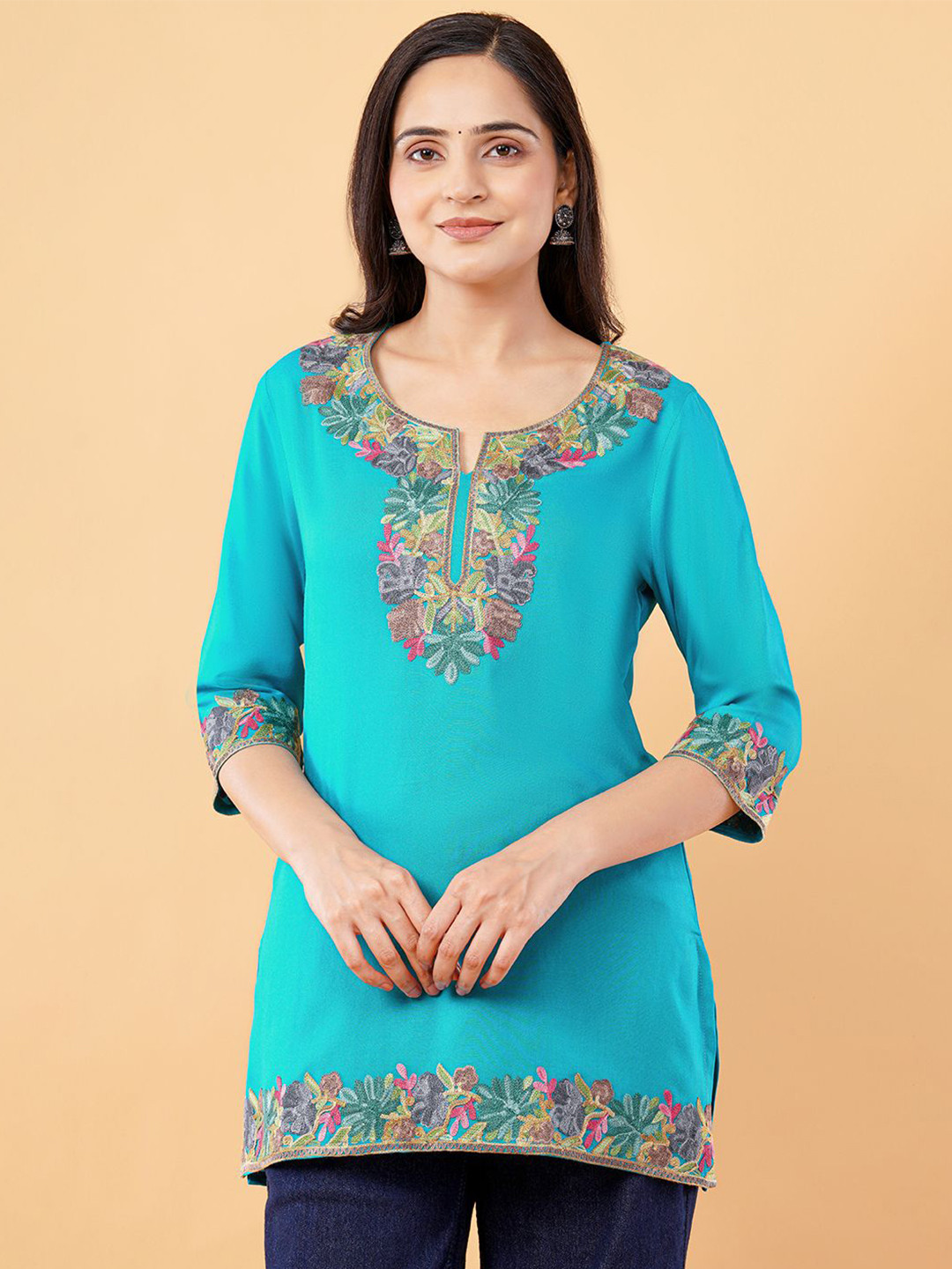 Kala Maison Women Embroidered Floral Kurta