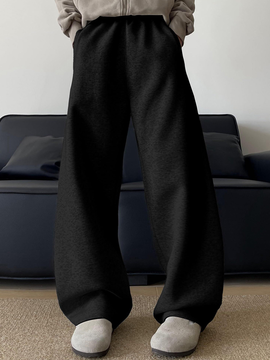 ..dockstreet Openbottom Men Mid-Rise Relax-Fit Pure Cotton Trousers