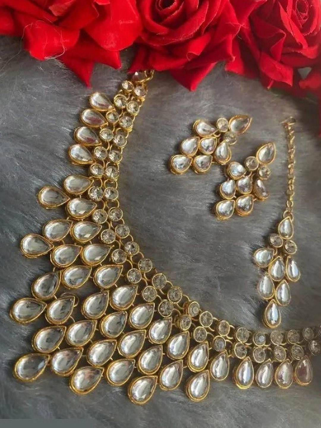 Samridhi DC Artificial Stones Studded Necklace and Earrings With Maang Tika