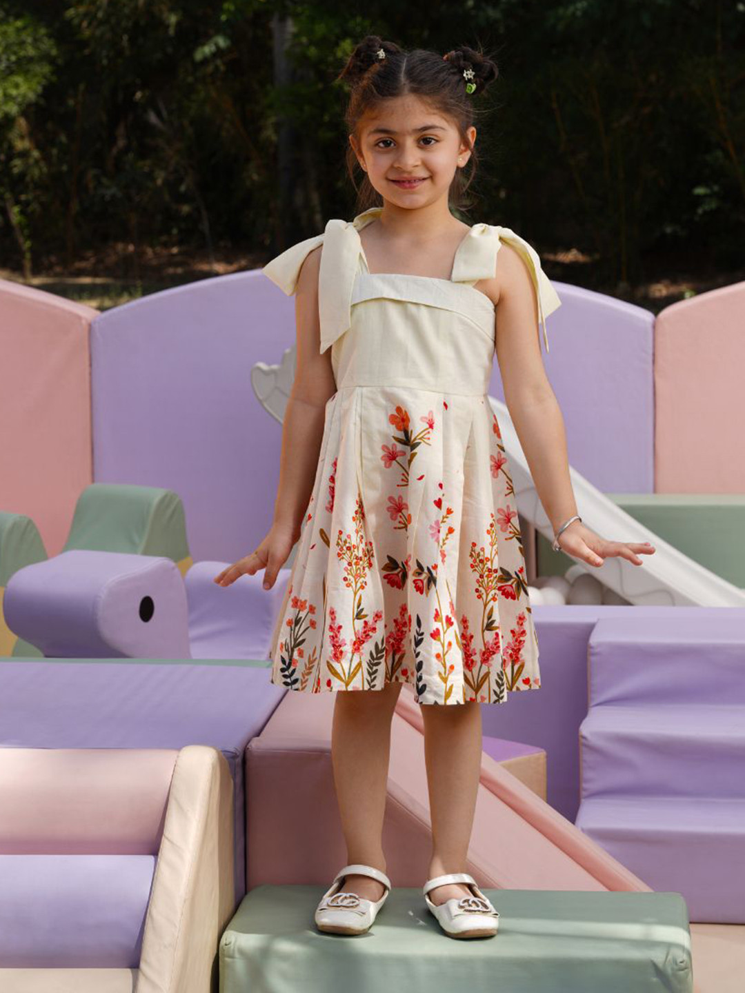 Cutie Patuti Girls Floral Printed Tie-Up Neck Pleated Fit and Flare Dress