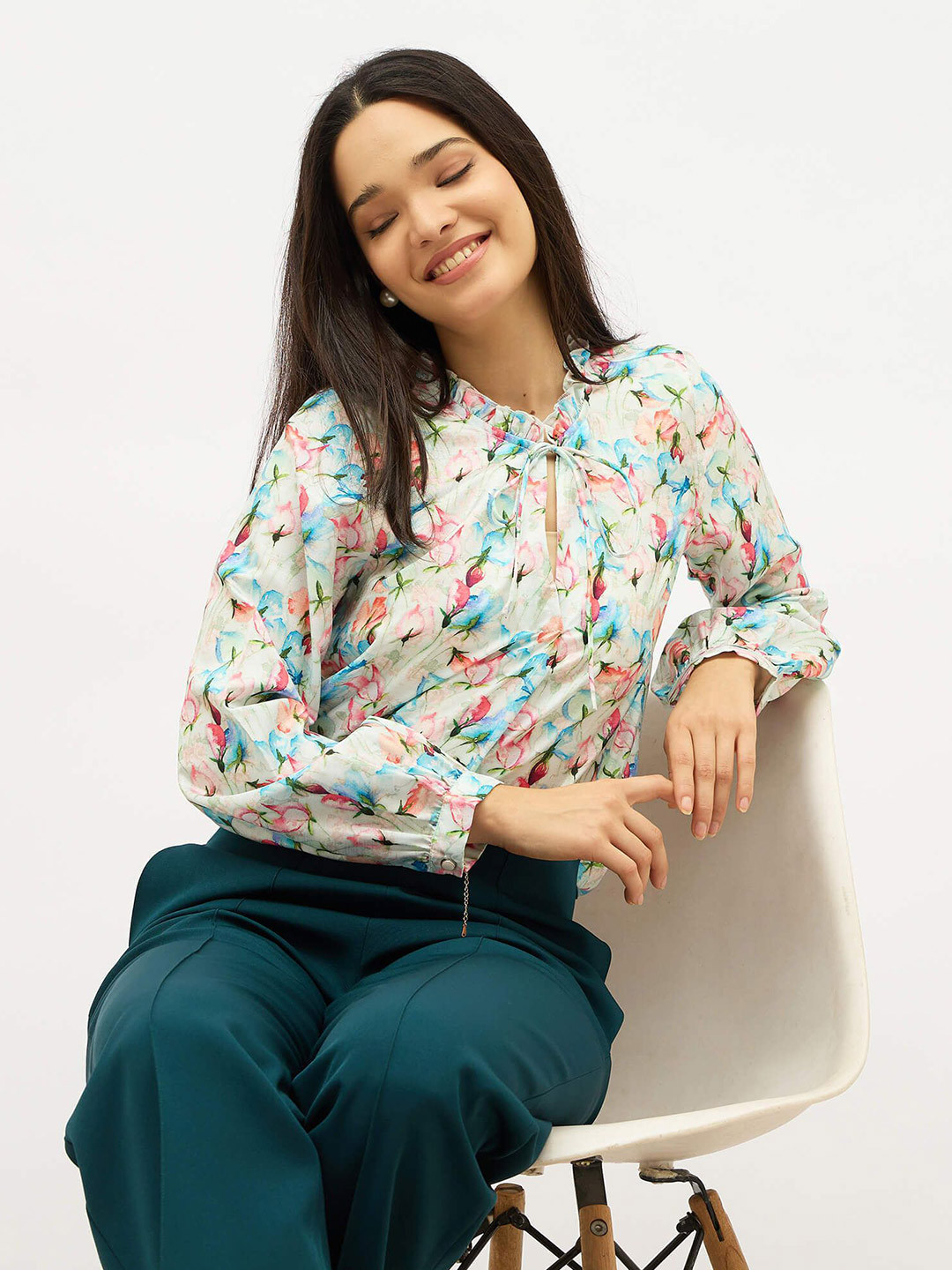 SALT ATTIRE Vivira Women Floral Printed Tie-Up Neck Crepe Top