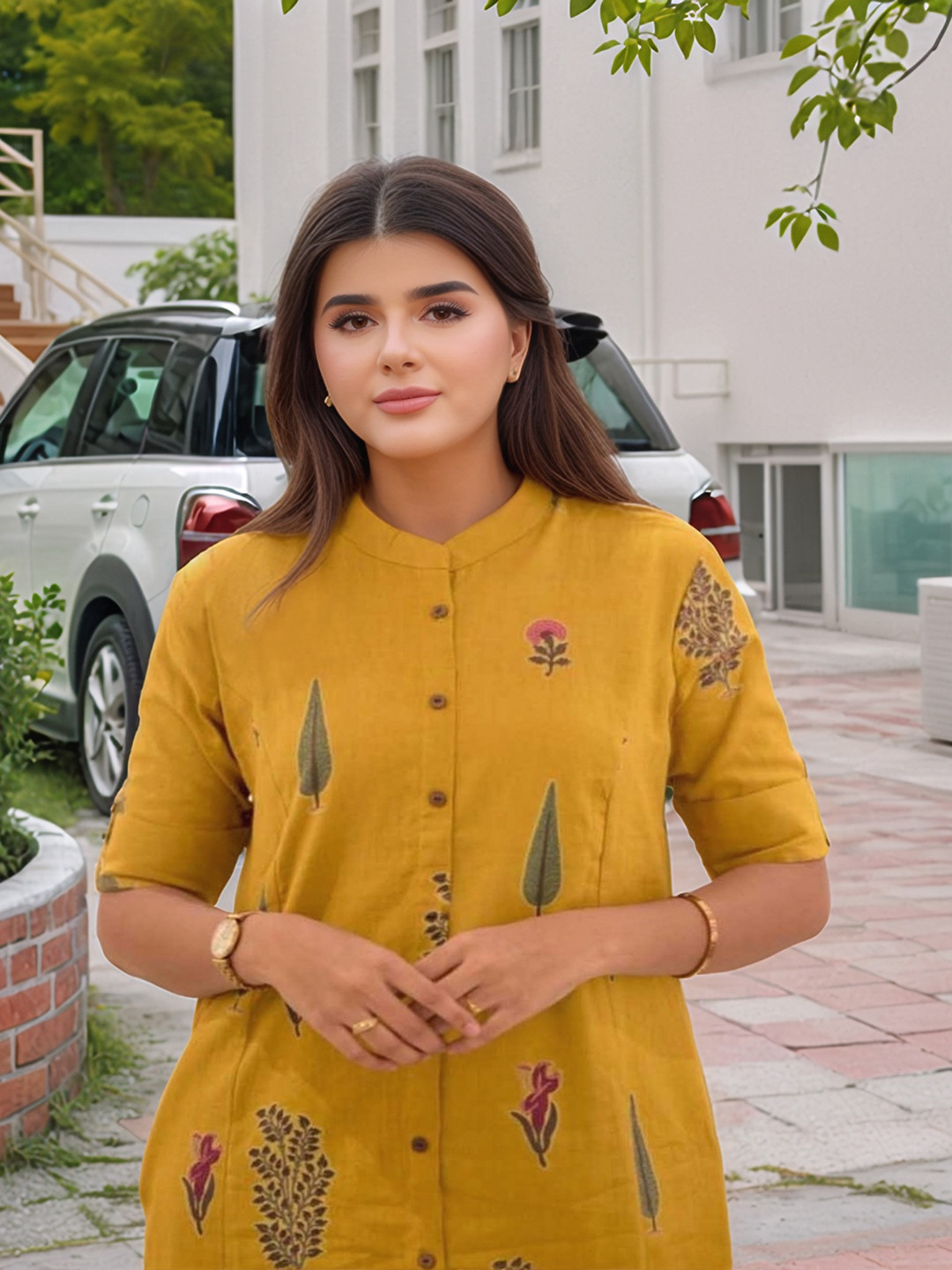 Aaghnya Ethnic Motifs Printed Mandarian Collar Roll Up Sleeves Regular Kurta with Trousers