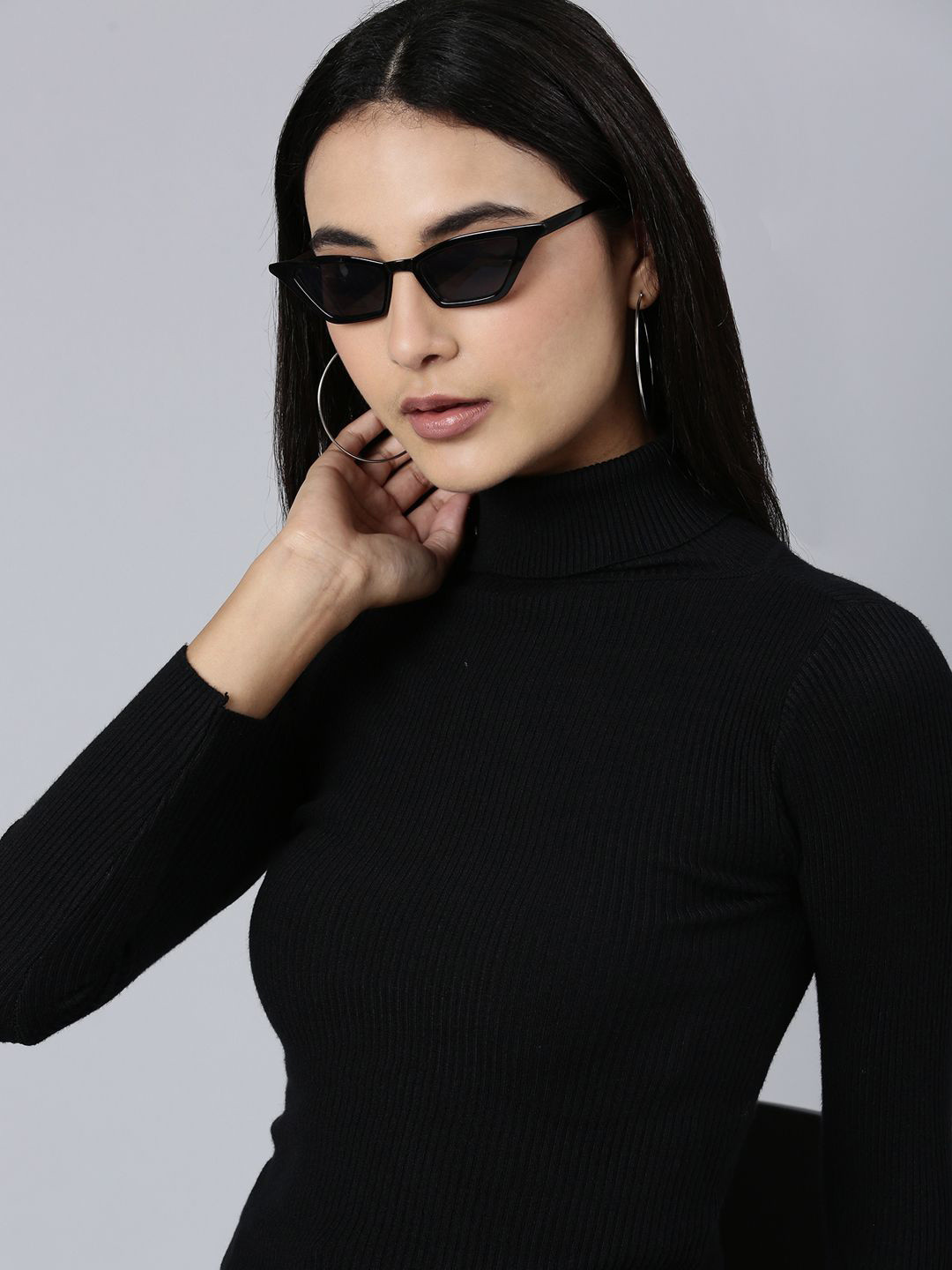 SHOWOFF Ribbed Turtle Neck Fitted Top