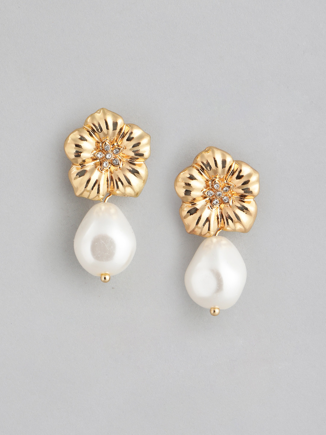 Forever New Gold Plated Tenley Flower & Pearl Earring
