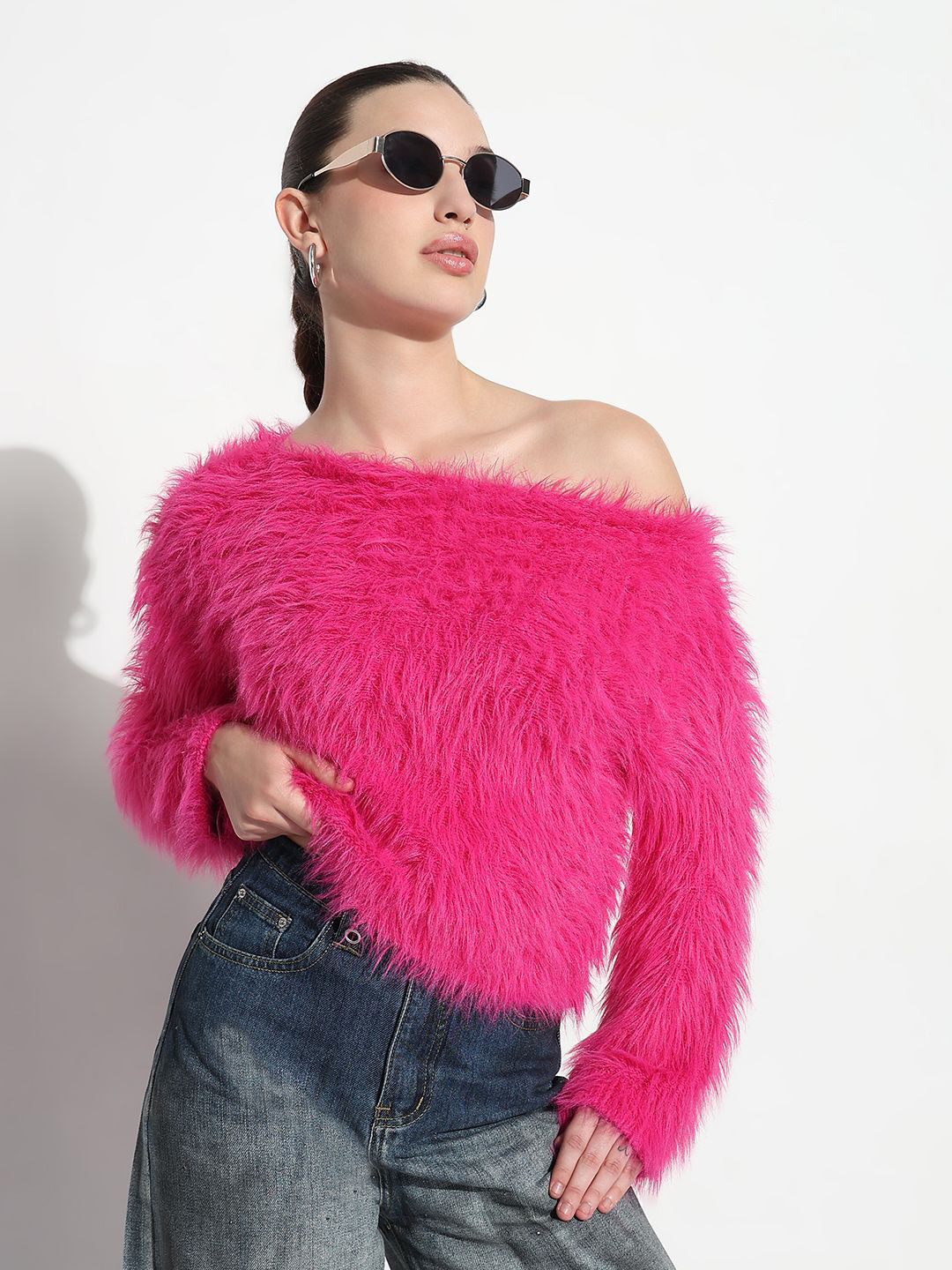 SHOWOFF Women Self Design Faux Fur Trim Long Sleeve Fuzzy Crop Top