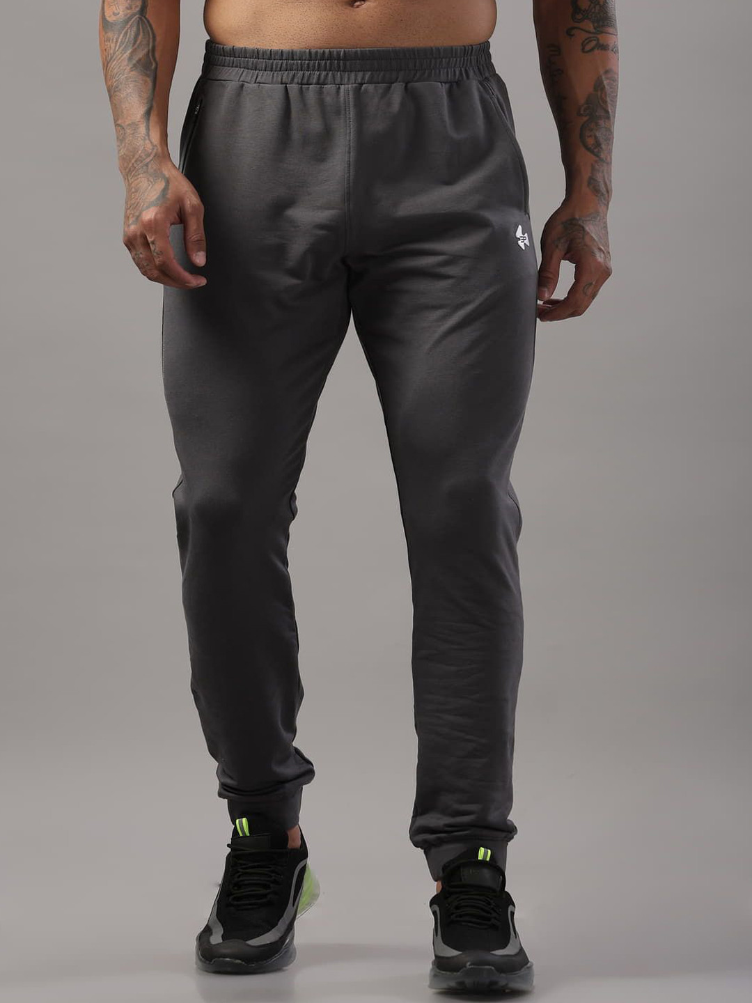 THIRD ELEMENT Men Tapered-Fit Mid-Rise Joggers