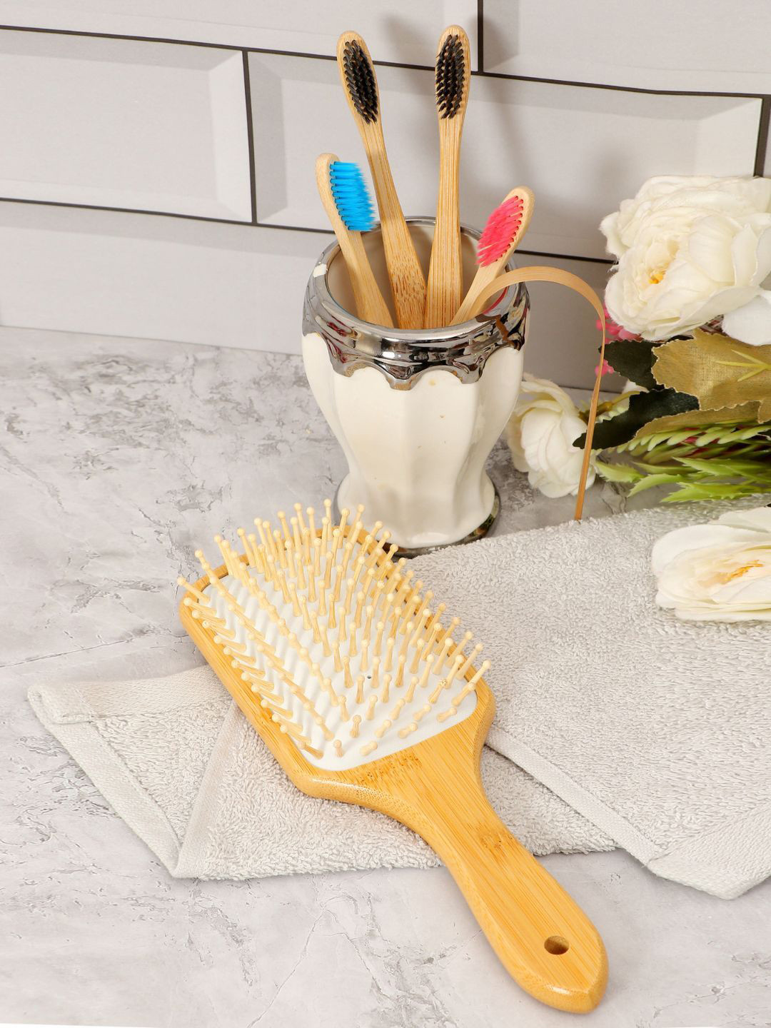 Kind of Earthy Set Of 7 Bamboo Brush Set