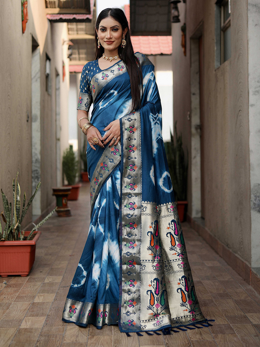 Ekta Textiles Tie and Dye Paithani Saree With Woven Design Border
