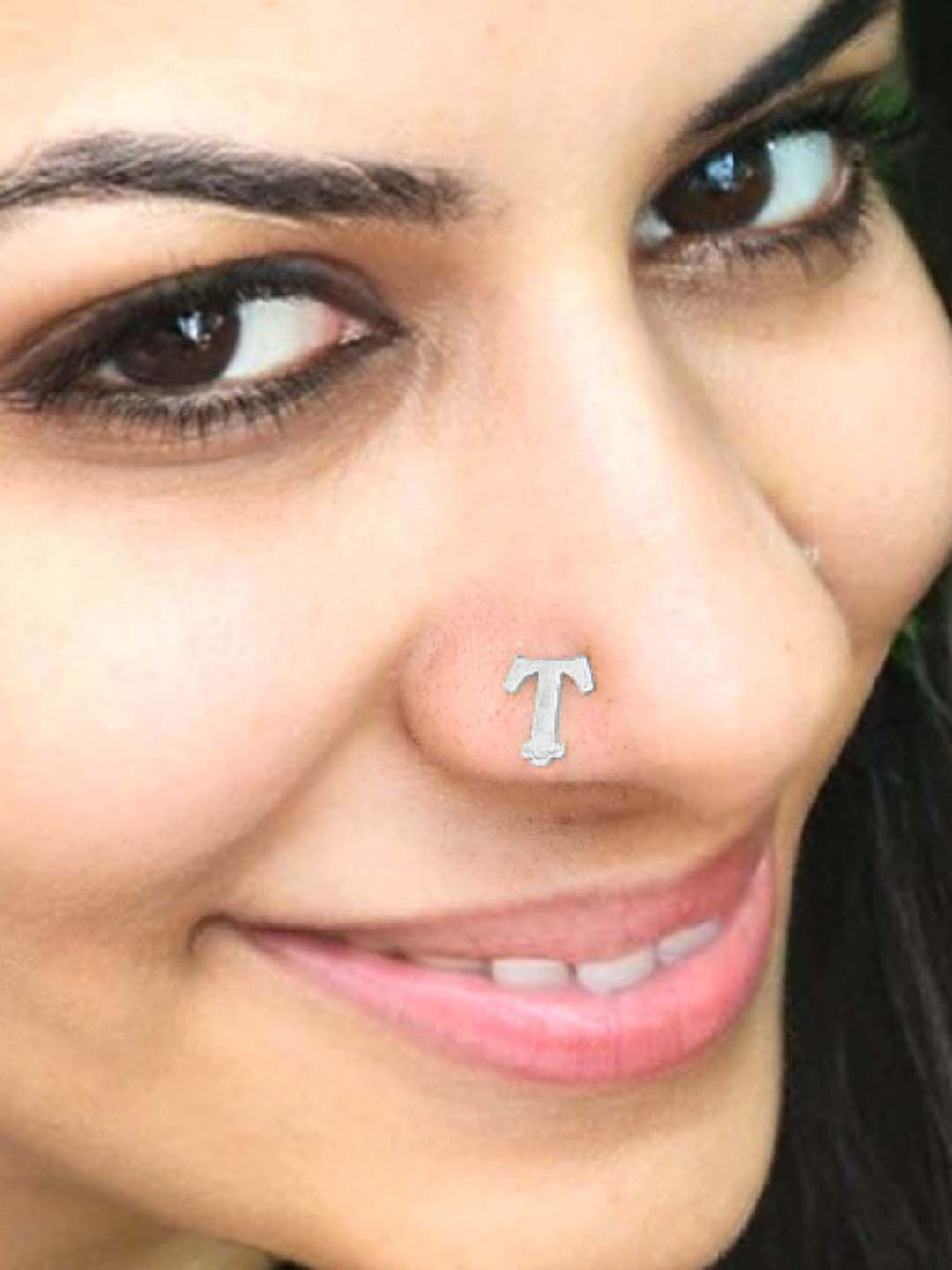 Sangria T Alphabet Stud Nosepin