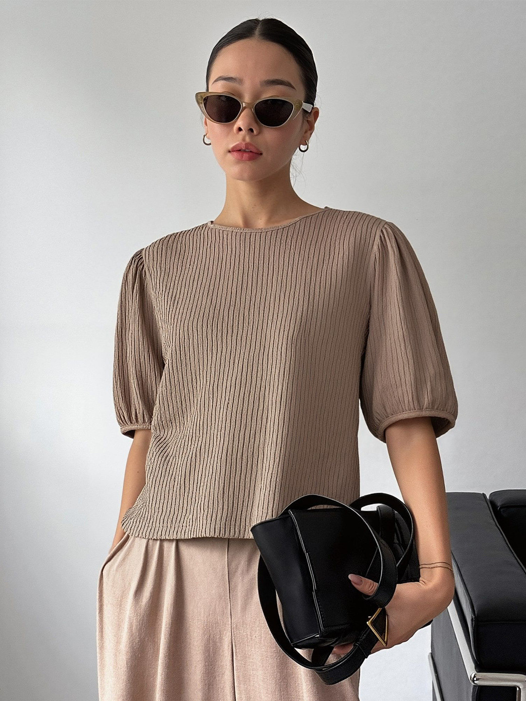 DressBerry Women Ribbed Puff Sleeve Top