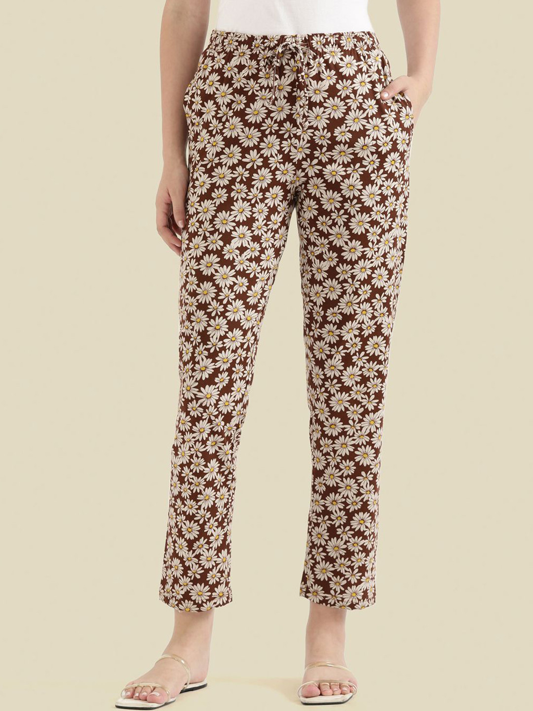 GO COLORS Women Printed Mid Rise Cotton Lounge Pant