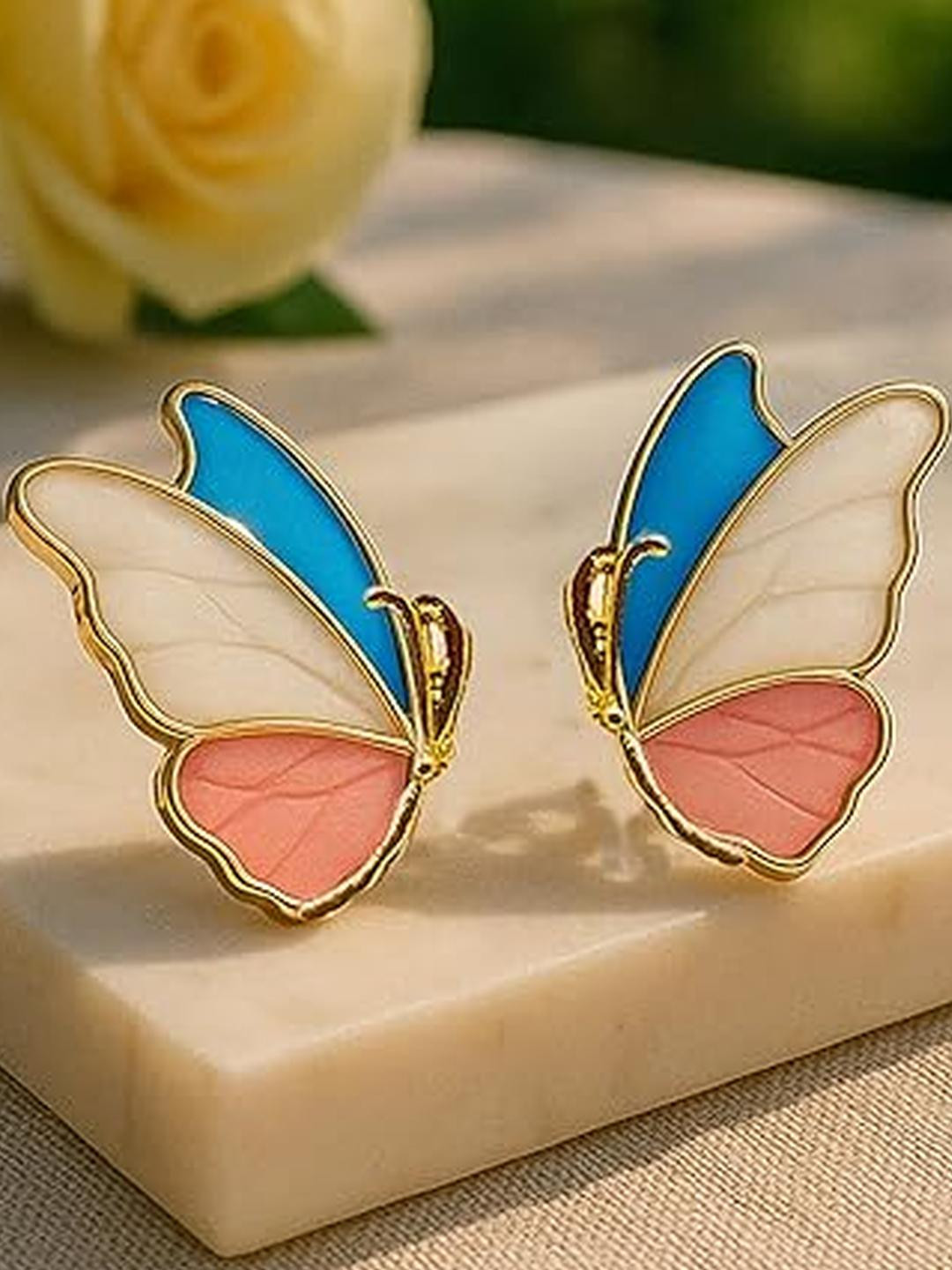 Inara Robes Women Gold Plated Feather Shaped Studs Earrings