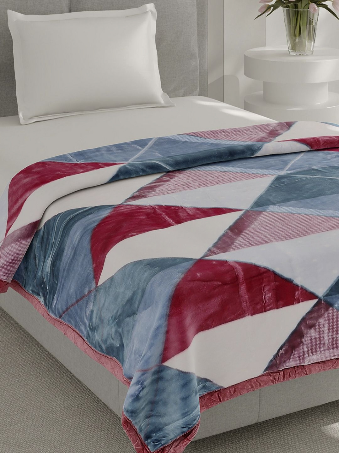 Monte Carlo Lavish Plus Blue & Pink Printed  Heavy Winter Single Bed Blanket 895 GSM