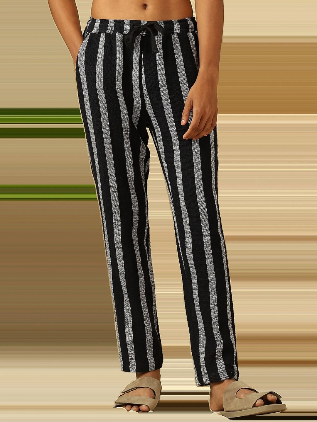 4 TRIPLE O FIVE O BY MUFTI Men Striped Relaxed Fit Trousers