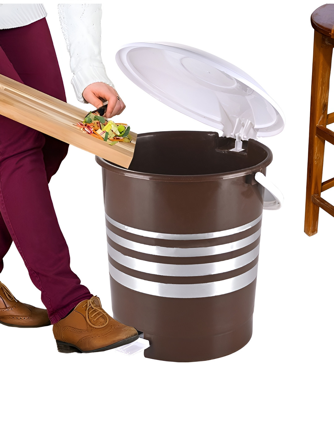 Aura Brown And White Striped Pedal Bin With Handle 10L