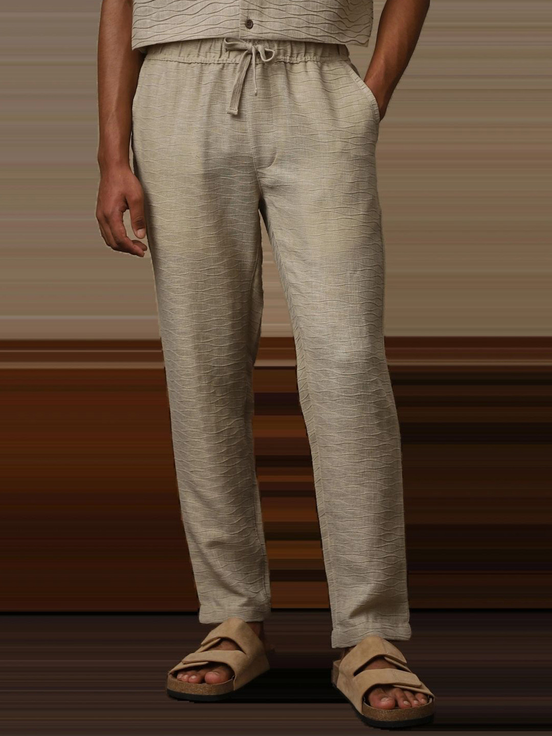 4 TRIPLE O FIVE O BY MUFTI Men Textured Relaxed Fit Trousers