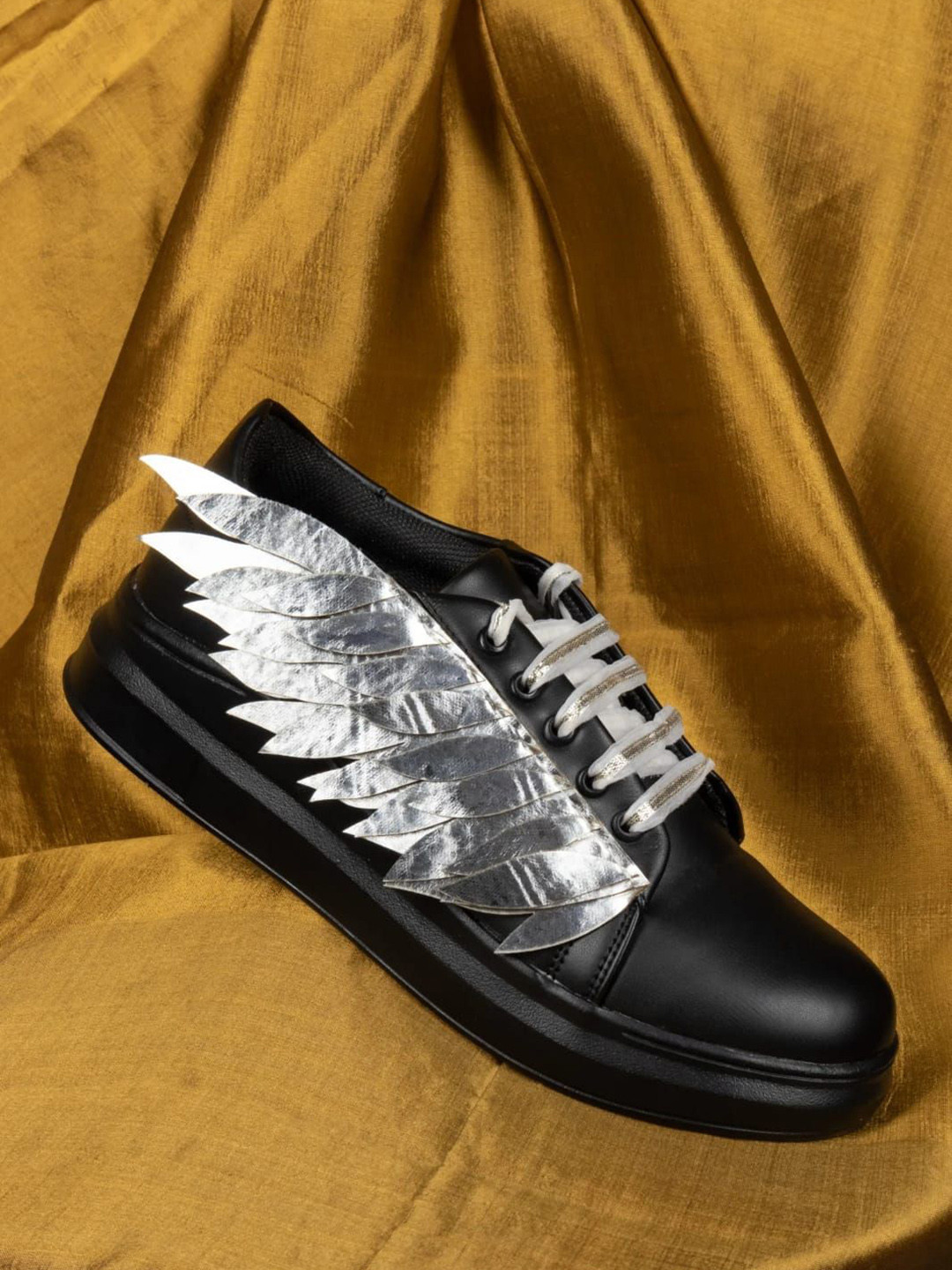 The Saree Sneakers Women Black Wing Sneakers