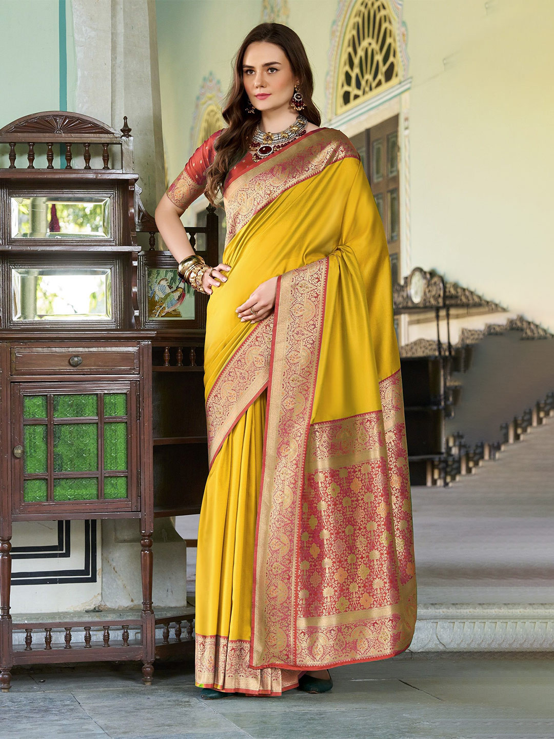 MAHALASA Woven Design Border Zari Art Silk Banarasi Saree