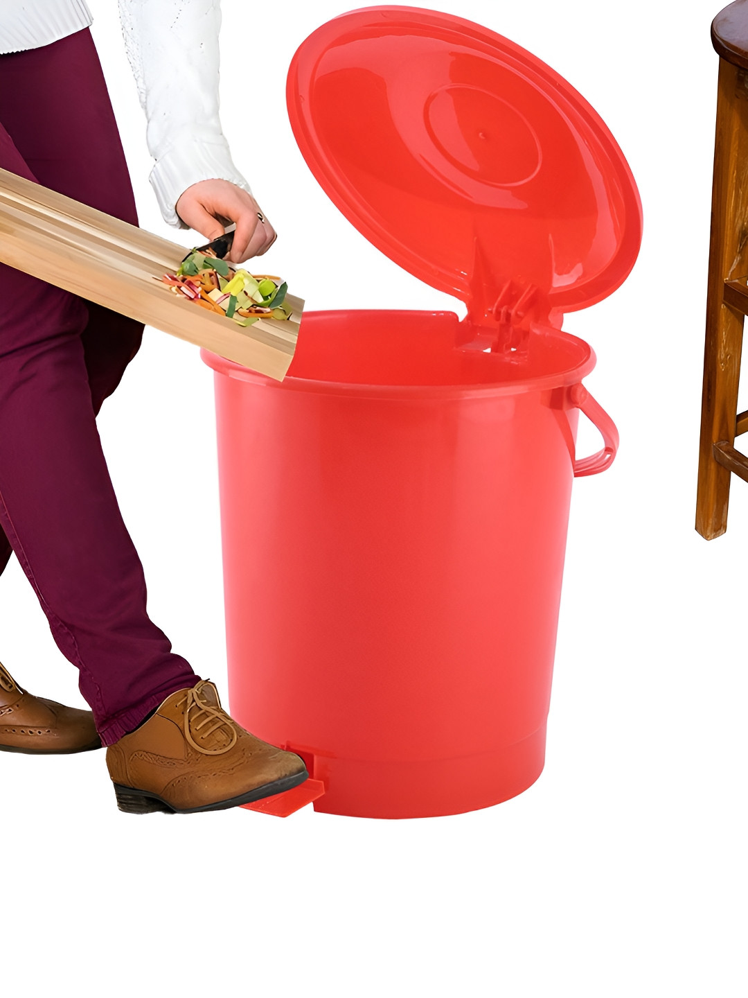 Aura Red Pedal Bin With Handle 10L