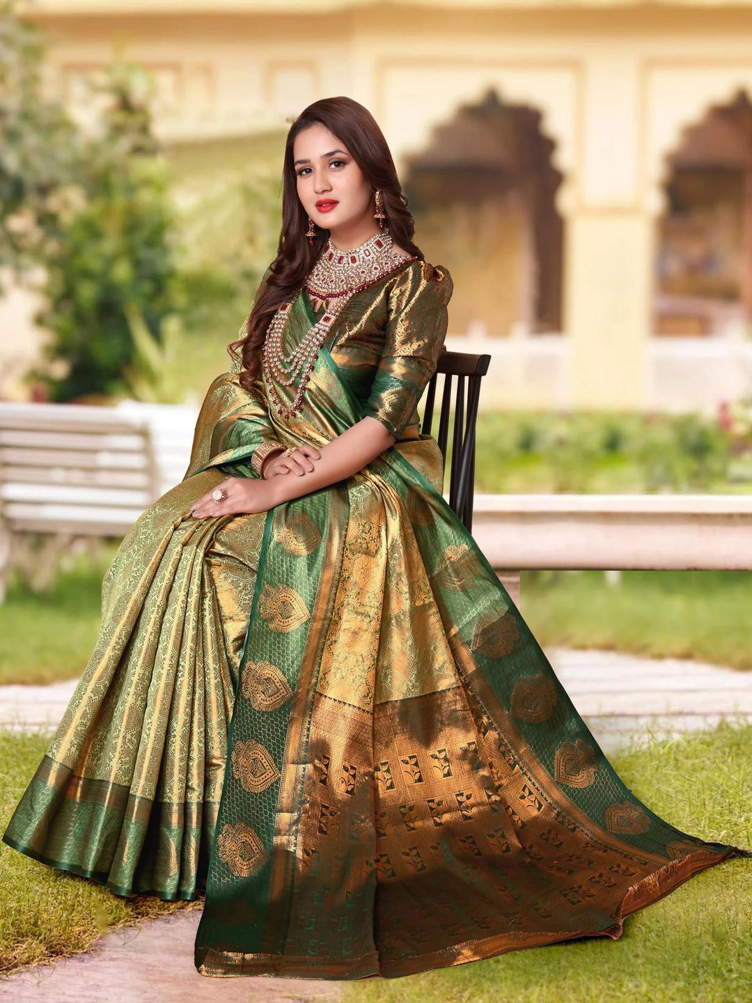 AKSH FASHION Green Silk Blend  Sarees
