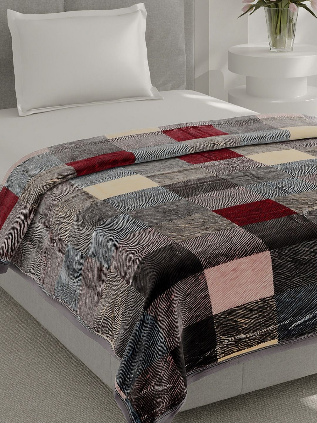 Monte Carlo Everest Plus Grey & Red Checked Heavy Winter Single Bed Blanket 597 GSM