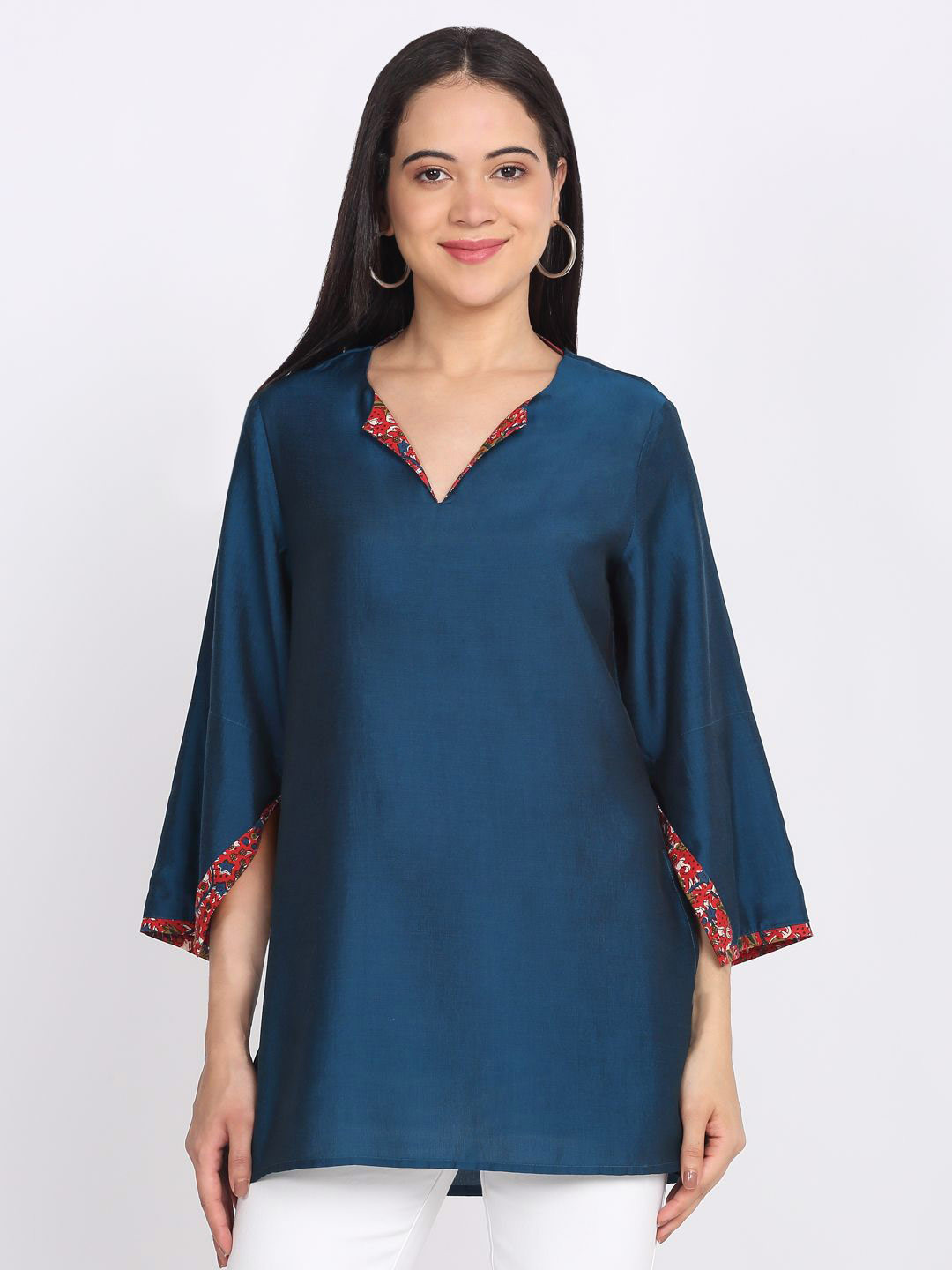 SHAYE Teal V-Neck Solid Three-Quarter Sleeves Casual Kurti For Women