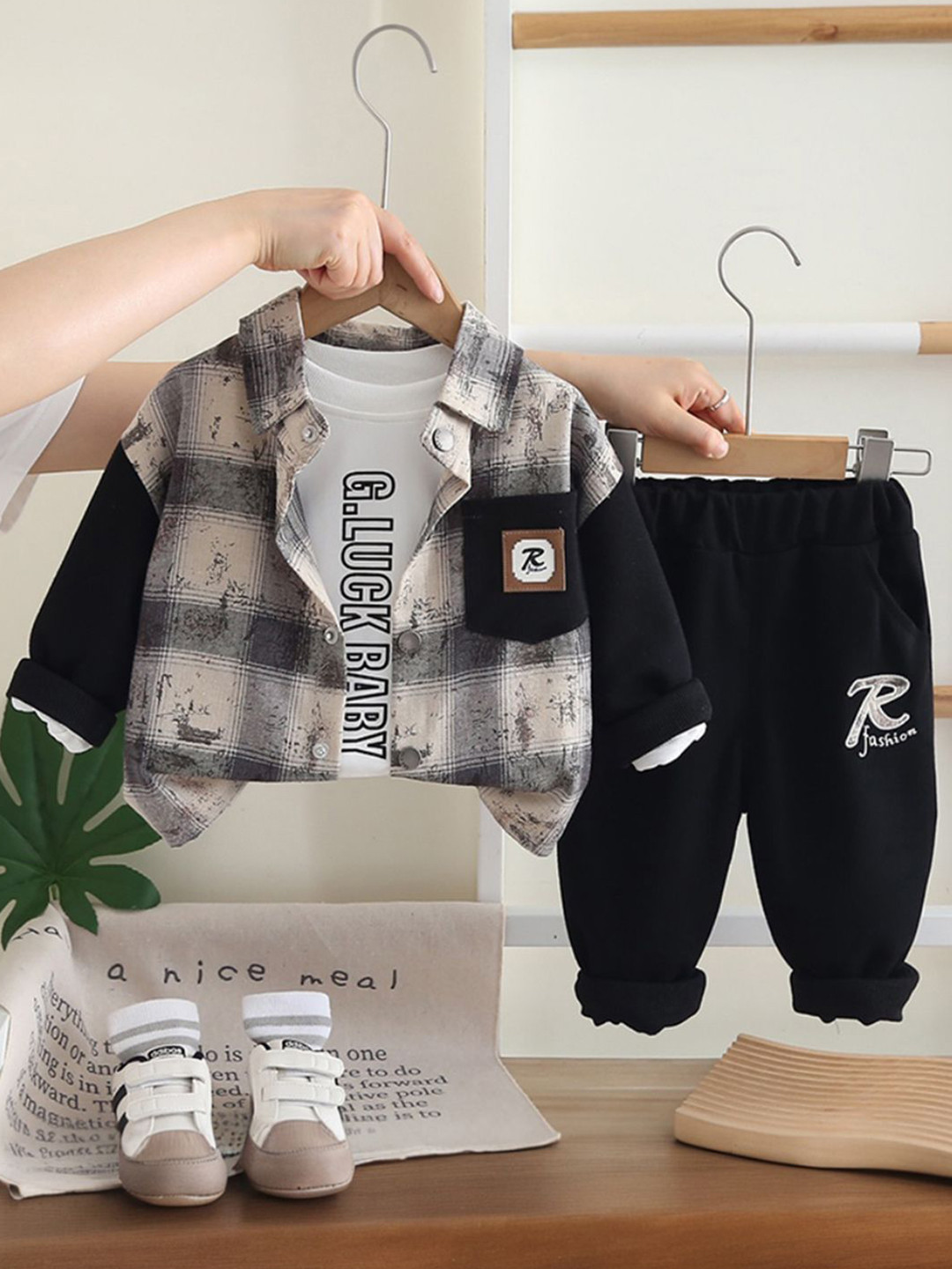 INCLUD Boys Checked Long Sleeves T-shirt And Shirt With Joogers