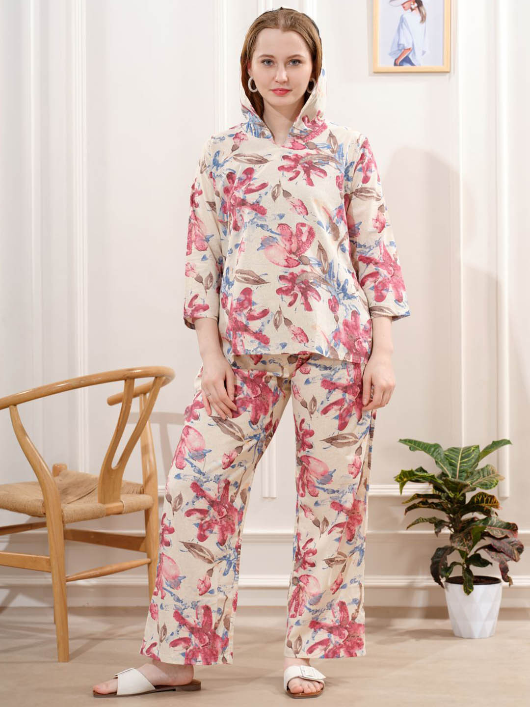 NIGHT FLOSS Floral Printed Hooded Sweatshirt With Trousers