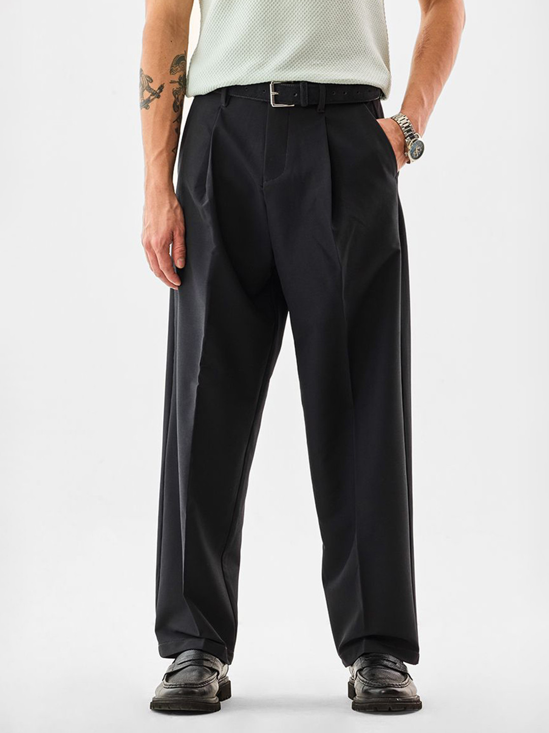 Snitch Men Mid Rise Baggy Fit Pleated Formal Trousers