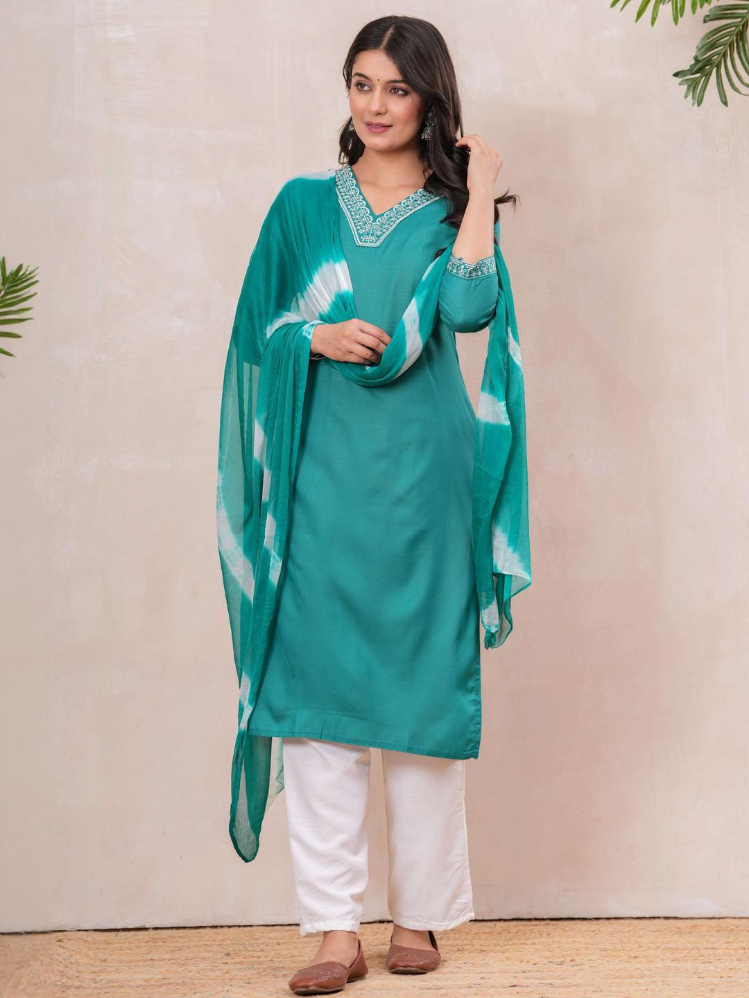 DIZON Women Embroidered Viscose Rayon Kurta Sets