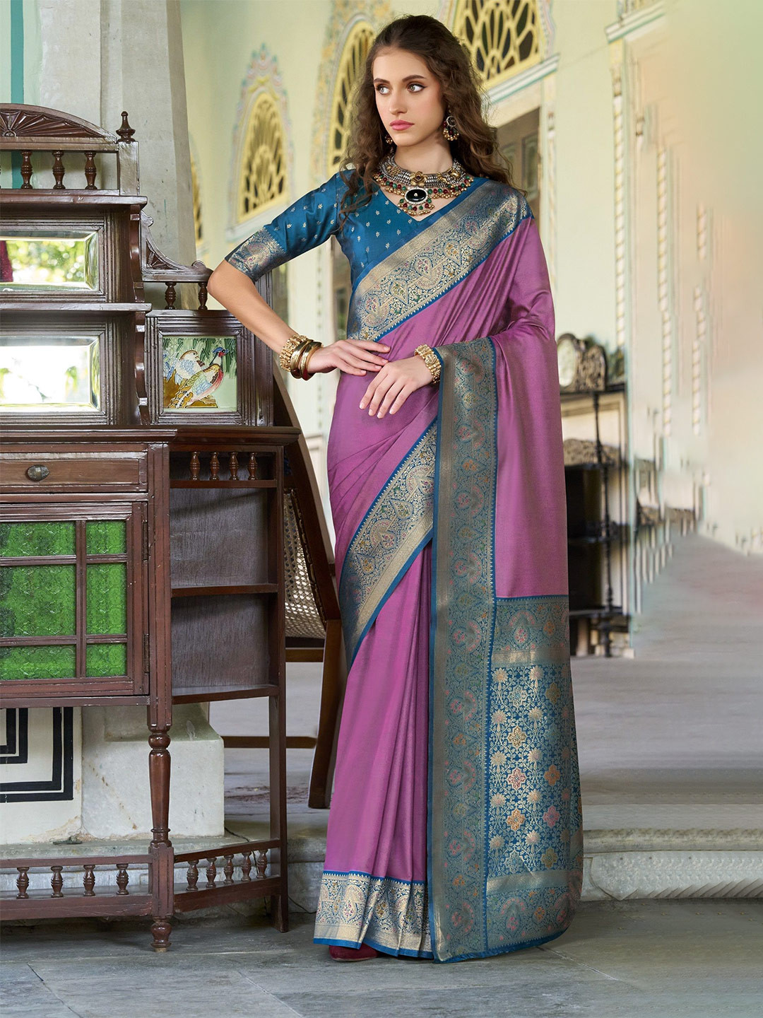 Smart Stree Zari Art Silk Banarasi Saree