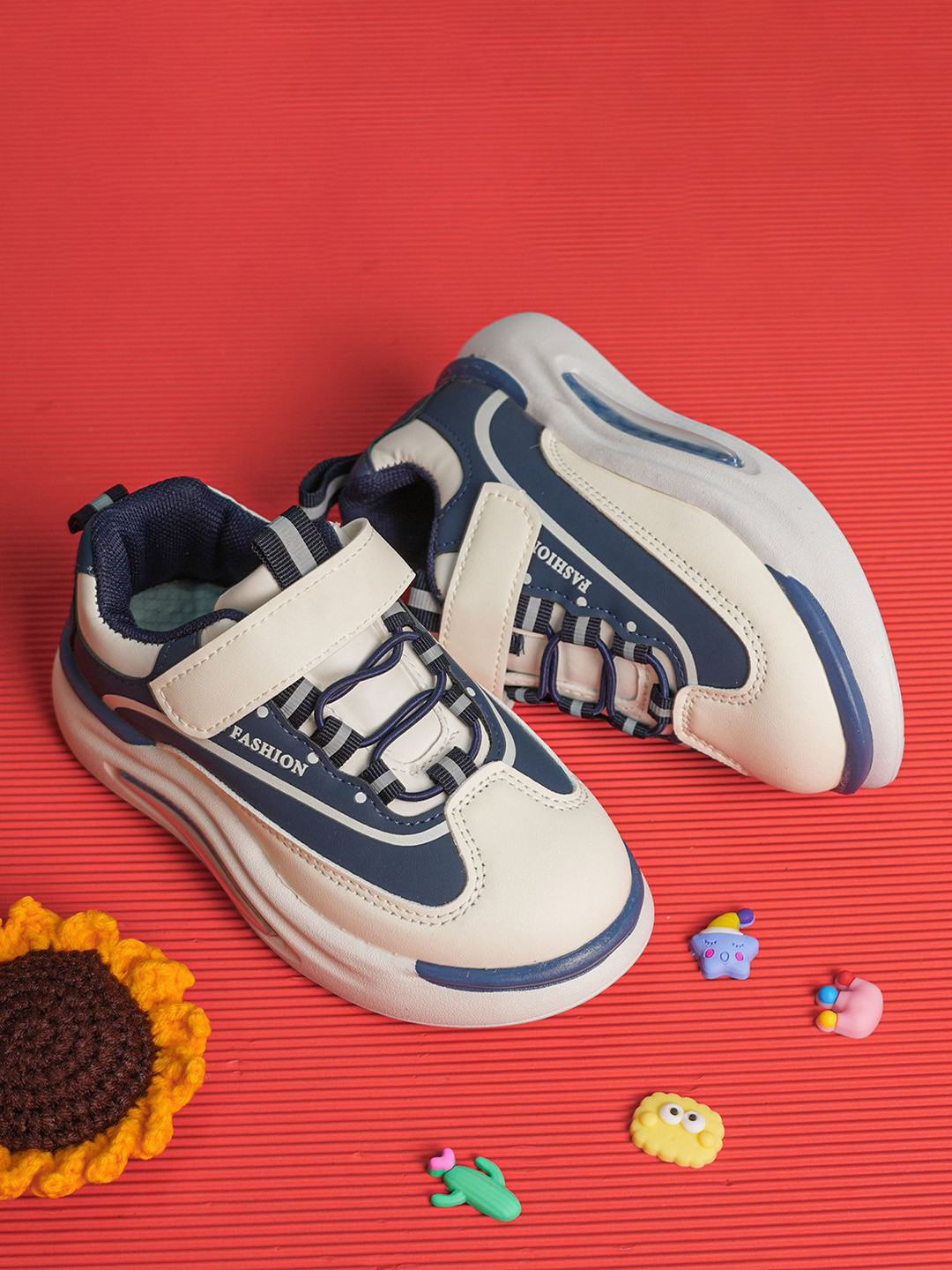 FEETWELL SHOES Kids Velcro Round Toe Sneakers