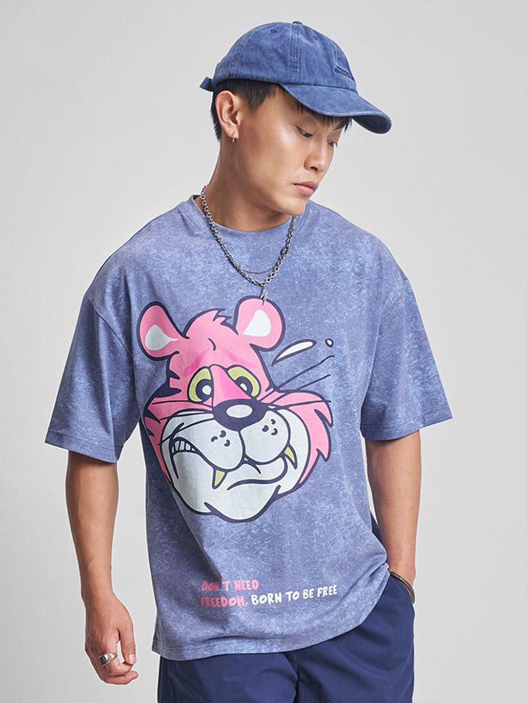 HIGHLANDER Men Graphic Printed Round Neck Oversized T-shirt