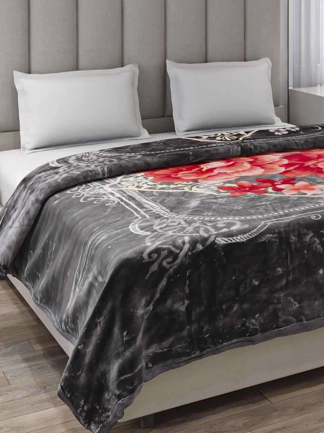 Monte Carlo Roman Plus Grey & Red Printed Heavy Winter Double Bed Blanket 530 GSM