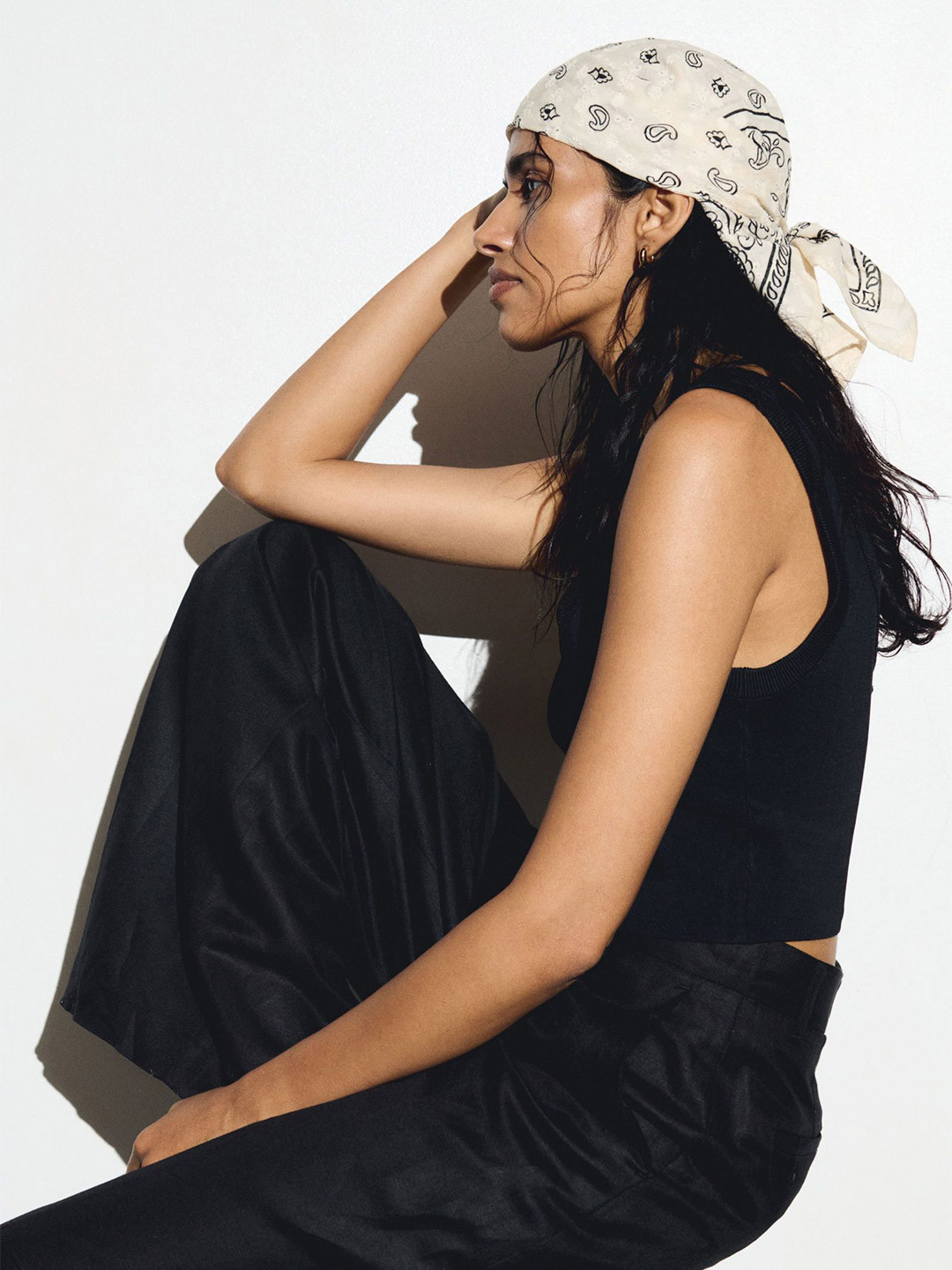 H&M Pure Cotton Broderie Anglaise Scarf