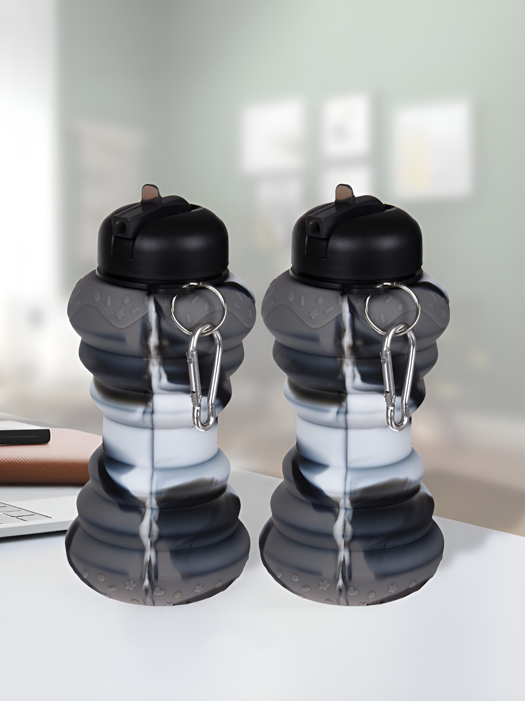 Aura Black 2 Pieces Silicone Flip Cap Sipper Water Bottles 600 ml Each