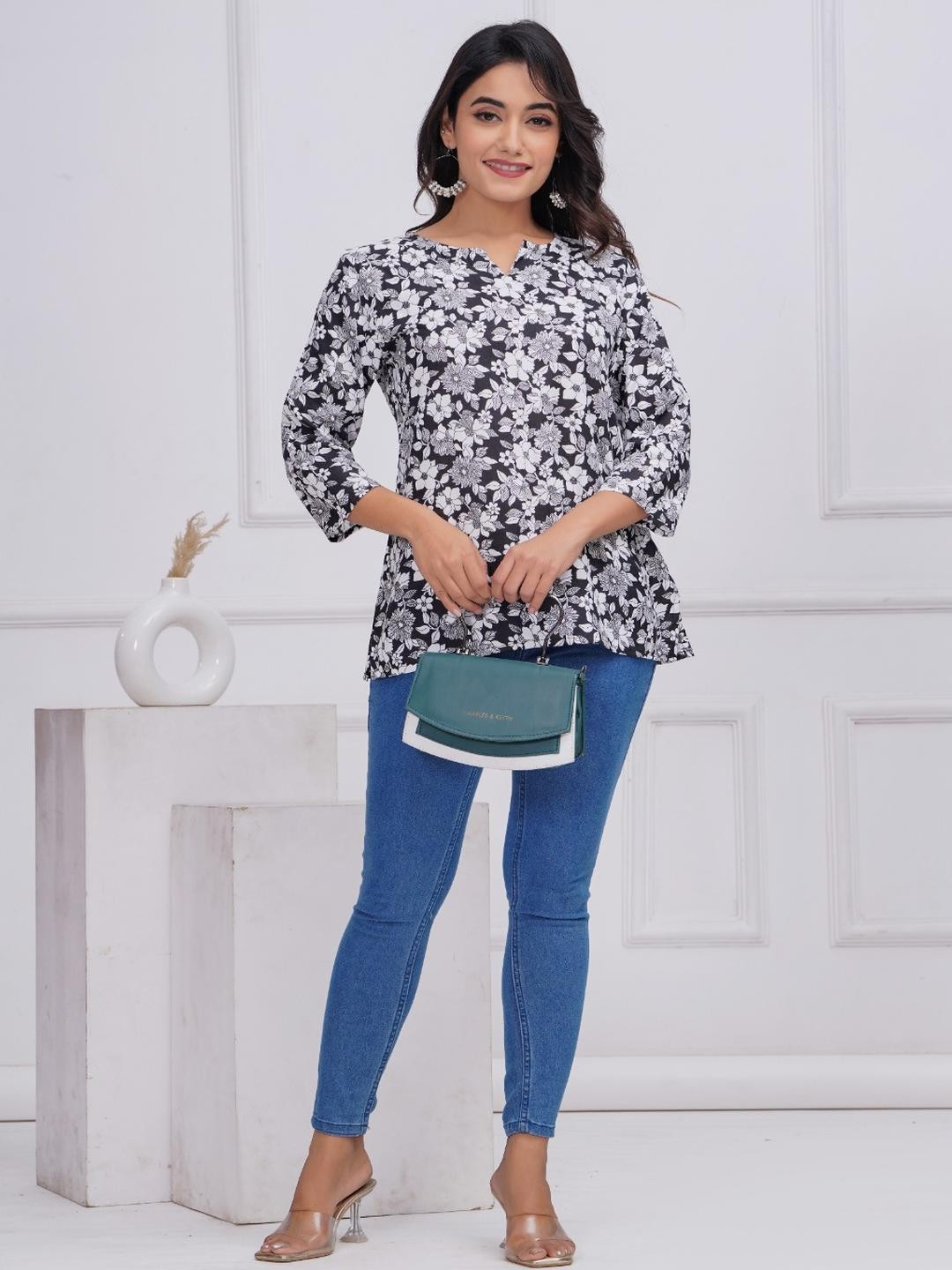CHOISE GABBAA Women Black & White Floral Printed Viscose Rayon Three-Quarter Sleeves Kurti