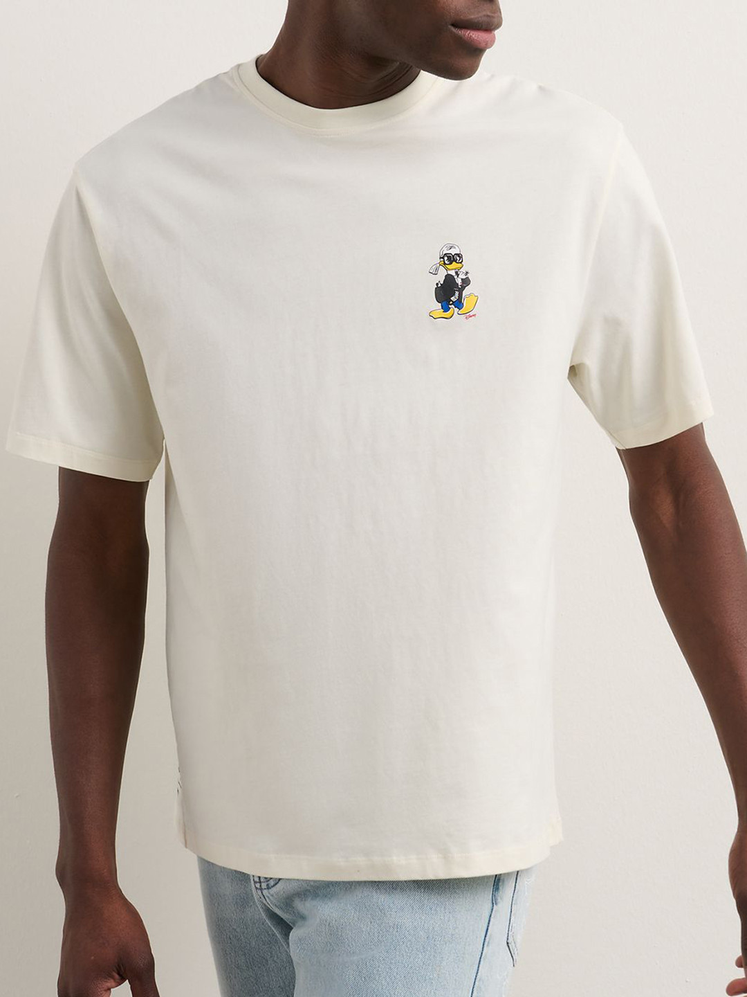 Karl Lagerfeld Men Donald Duck Graphic Printed V-Neck Cotton T-shirt