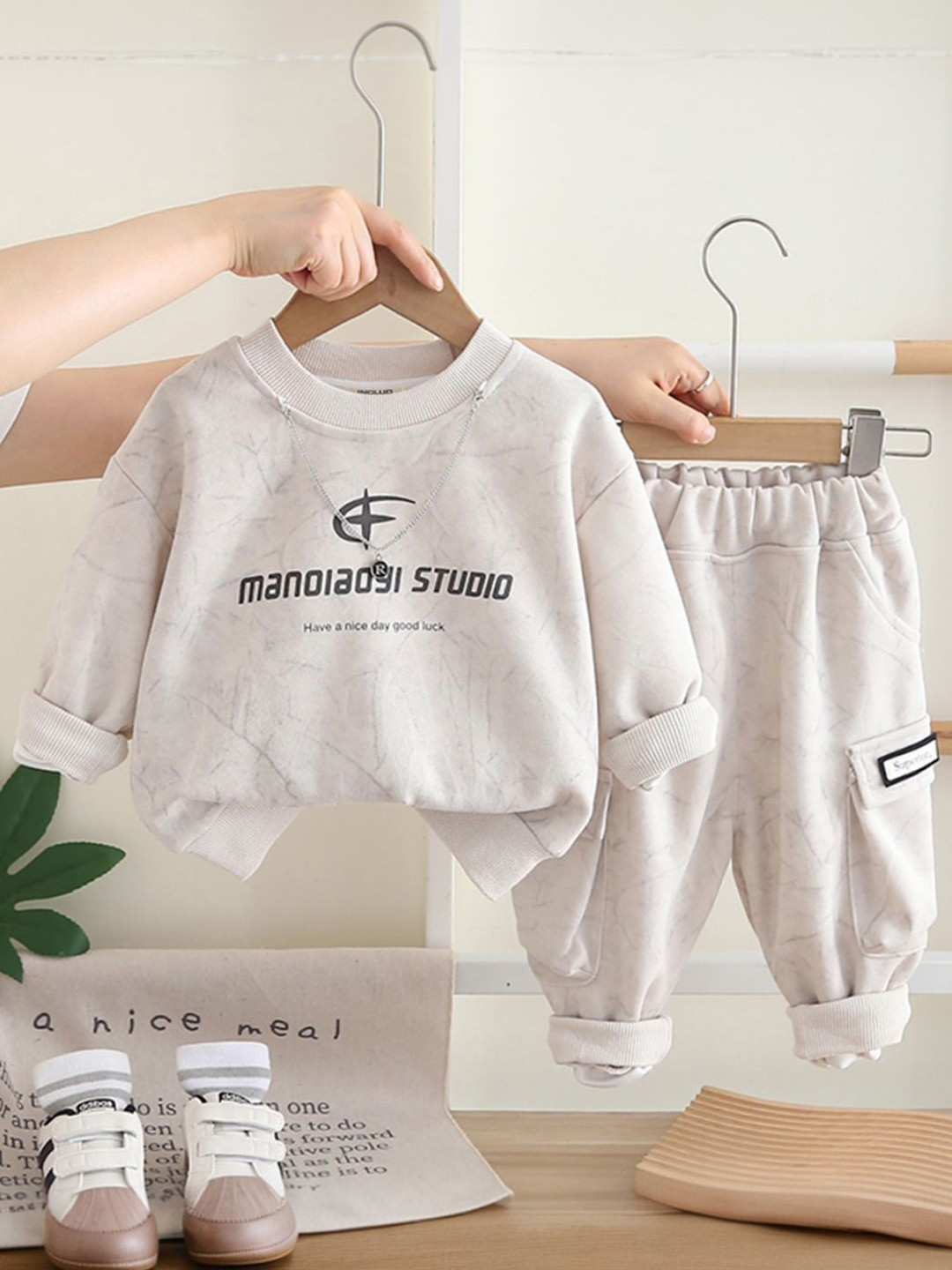 INCLUD Boys Typography Printed Round Neck Sweatshirt With Joggers & Neck Chain