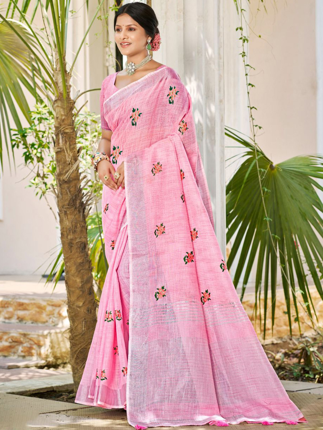 DEVATITHI Floral Embroidered Zari Light Pink Linen Saree