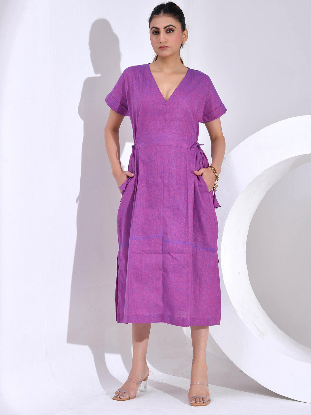 SIDDHO HUM Women Solid V Neck Cotton A-Line Midi Dress