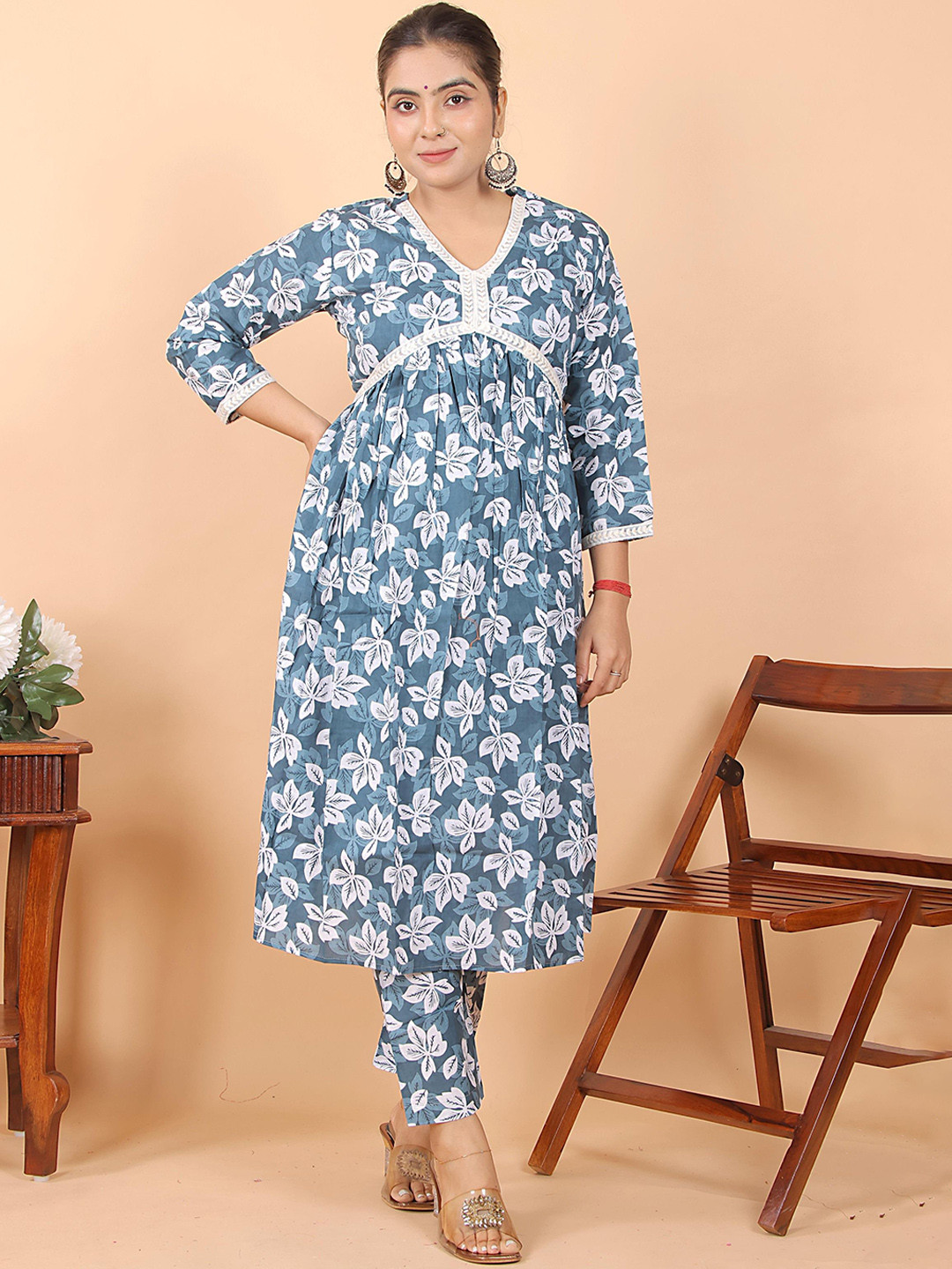 Parth Creation Women Floral Printed Cotton A-Line Kurta with Churidar