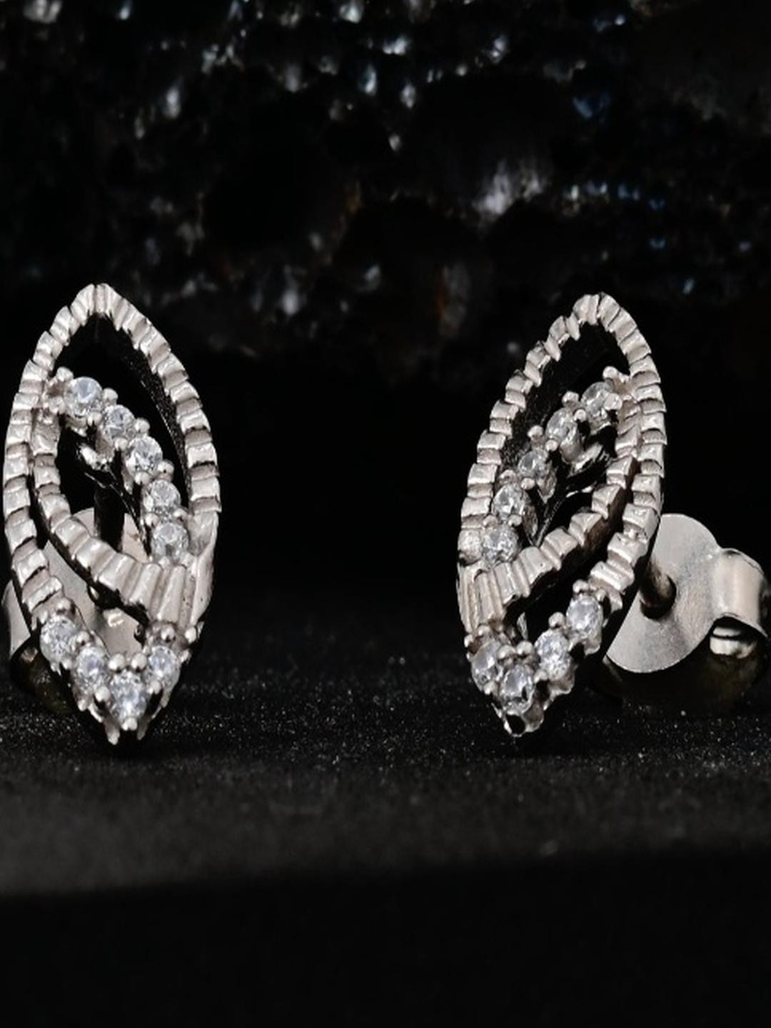 Vinayak Jewellers 925 Sterling Silver The Silver Breeze Earrings