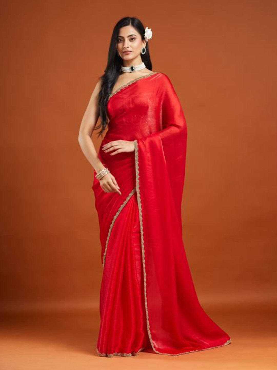 LOROFY Crushed Shimmer Beads and Stones Detail Saree