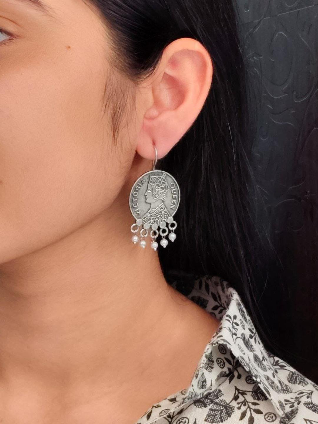 D9creation Oxidized Amazing Silver Victoria Coin Earrings