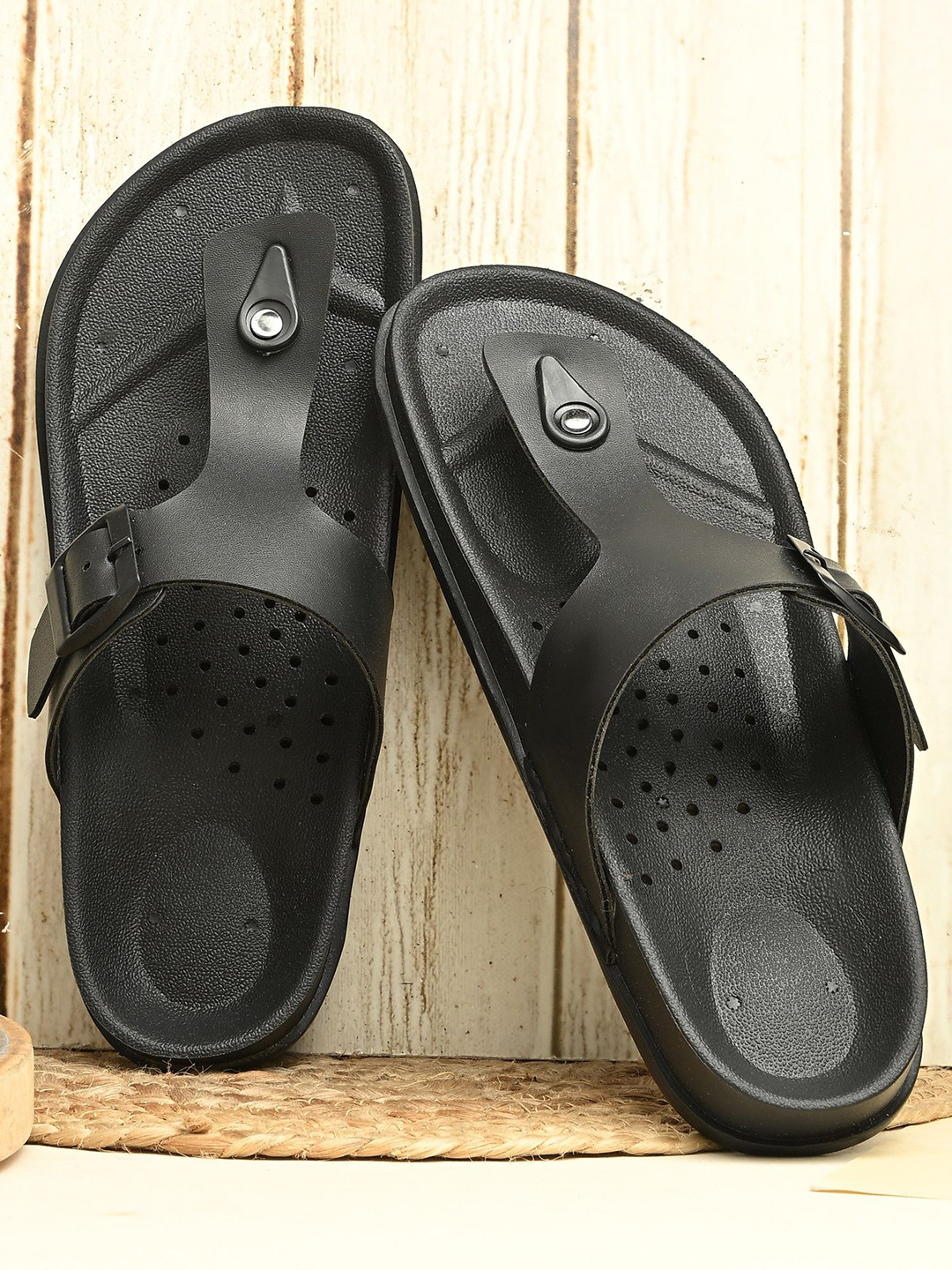 K Footlance Men Thong Flip-Flops With Buckles