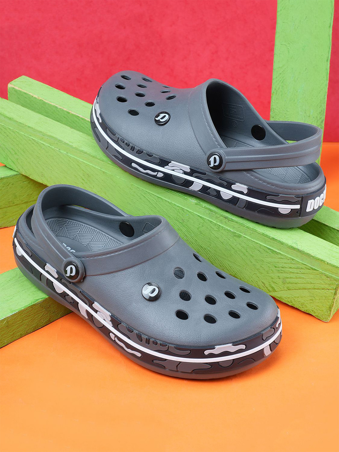 DOCTOR EXTRA SOFT Men Rubber Camo Clogs