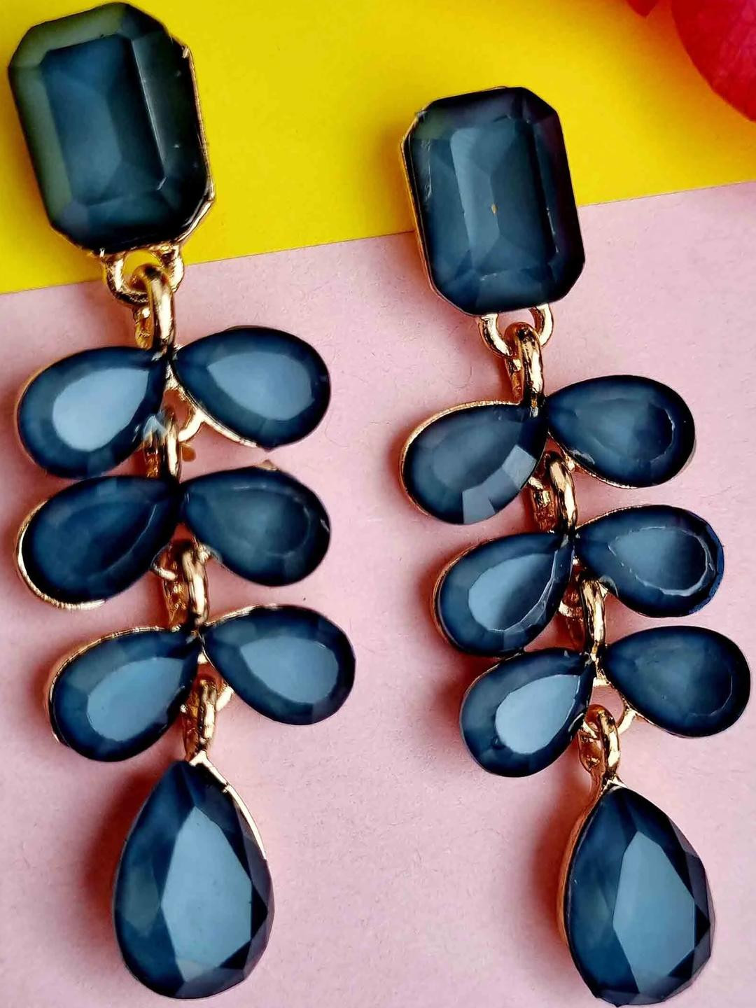 ATTRACTIVE SISTER Contemporary Studs Earrings